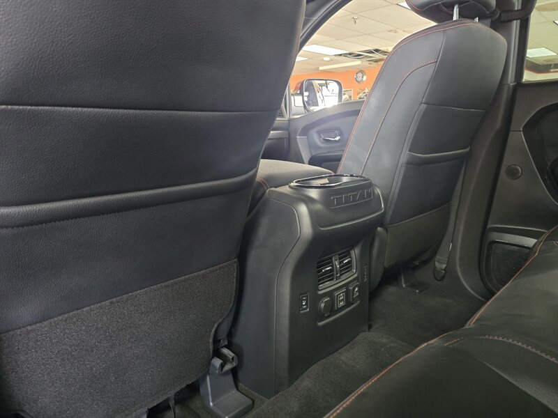 2024 Nissan Titan PRO-4X 4DR CREWCAB 4X4 - Photo 11 - Hamilton, OH 45015
