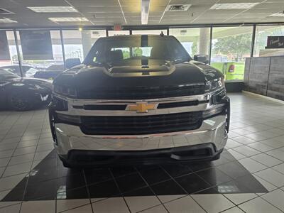 2019 Chevrolet Silverado 1500 LT EXTENDED CAB/V8   - Photo 2 - Hamilton, OH 45015
