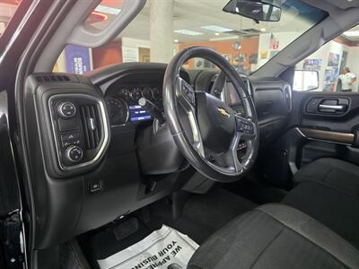 2019 Chevrolet Silverado 1500 LT EXTENDED CAB/V8   - Photo 8 - Hamilton, OH 45015