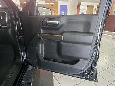 2019 Chevrolet Silverado 1500 LT EXTENDED CAB/V8   - Photo 12 - Hamilton, OH 45015