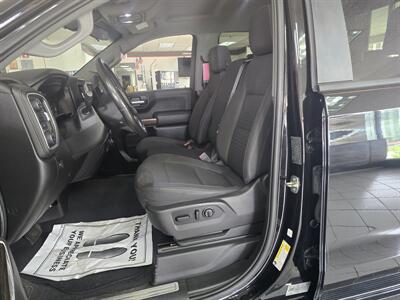 2019 Chevrolet Silverado 1500 LT EXTENDED CAB/V8   - Photo 9 - Hamilton, OH 45015