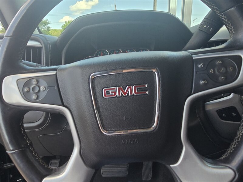 2017 GMC Sierra 1500 SLE 4DR EXTENDED CAB 4X4 - Photo 25 - Hamilton, OH 45015