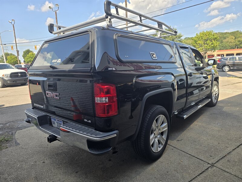2017 GMC Sierra 1500 SLE 4DR EXTENDED CAB 4X4 - Photo 5 - Hamilton, OH 45015