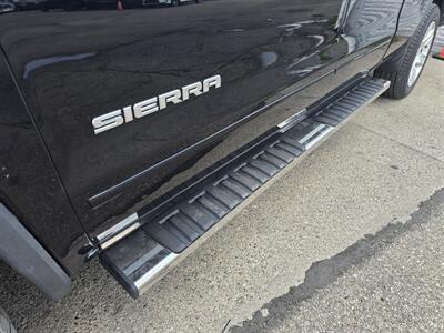 2017 GMC Sierra 1500 SLE 4DR EXTENDED CAB 4X4 - Photo 30 - Hamilton, OH 45015