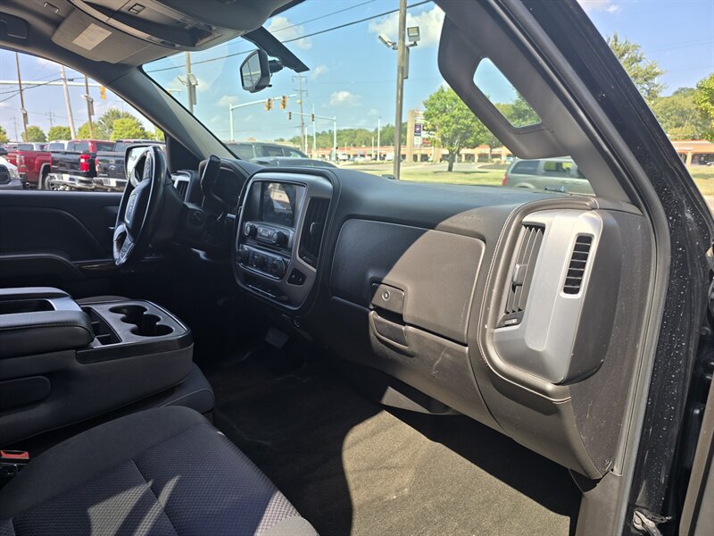 2017 GMC Sierra 1500 SLE 4DR EXTENDED CAB 4X4 - Photo 14 - Hamilton, OH 45015