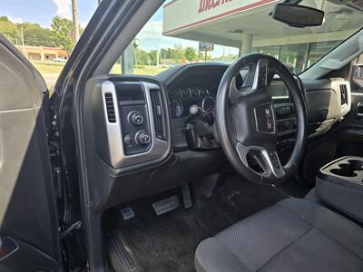 2017 GMC Sierra 1500 SLE 4DR EXTENDED CAB 4X4 - Photo 9 - Hamilton, OH 45015