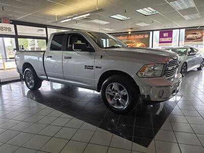 2016 RAM 1500 Big Horn/QUAD CAB/4X4   - Photo 3 - Hamilton, OH 45015