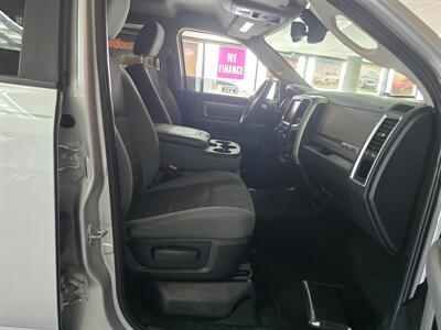 2016 RAM 1500 Big Horn/QUAD CAB/4X4   - Photo 15 - Hamilton, OH 45015