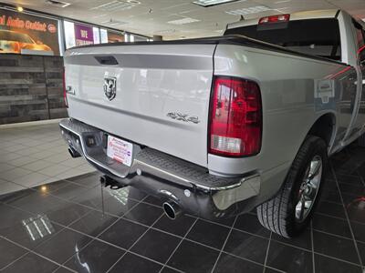 2016 RAM 1500 Big Horn/QUAD CAB/4X4   - Photo 5 - Hamilton, OH 45015