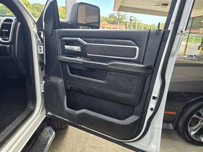 2024 RAM 3500 Big Horn/CREW CAB/4X4/DIESEL   - Photo 13 - Hamilton, OH 45015