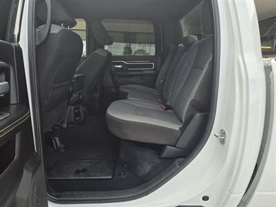2024 RAM 3500 Big Horn/CREW CAB/4X4/DIESEL   - Photo 12 - Hamilton, OH 45015