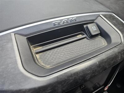 2024 RAM 3500 Big Horn/CREW CAB/4X4/DIESEL   - Photo 34 - Hamilton, OH 45015