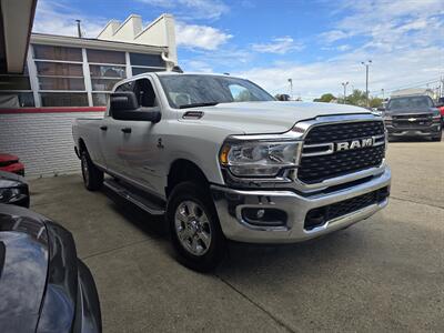 2024 RAM 3500 Big Horn/CREW CAB/4X4/DIESEL   - Photo 3 - Hamilton, OH 45015
