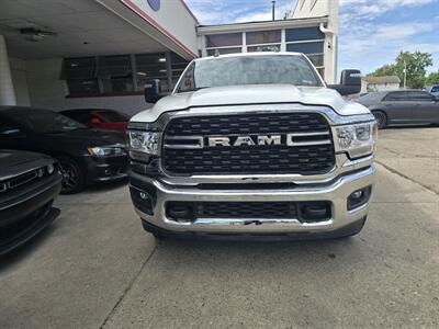 2024 RAM 3500 Big Horn/CREW CAB/4X4/DIESEL   - Photo 2 - Hamilton, OH 45015