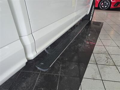 2017 Ford F-150 Platinum 4DR SUPER CREW 4X4   - Photo 33 - Hamilton, OH 45015