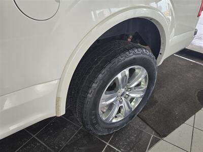 2017 Ford F-150 Platinum 4DR SUPER CREW 4X4   - Photo 35 - Hamilton, OH 45015