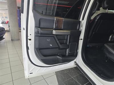 2017 Ford F-150 Platinum 4DR SUPER CREW 4X4   - Photo 9 - Hamilton, OH 45015