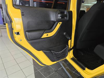 2015 Jeep Wrangler Sport 4DR SUV 4X4 - Photo 5 - Hamilton, OH 45015