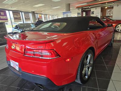 2014 Chevrolet Camaro LT 2DR CONVERTABLE w/1LT/RS   - Photo 30 - Hamilton, OH 45015