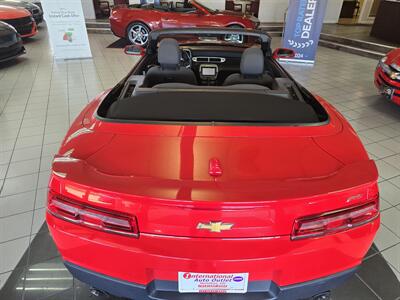 2014 Chevrolet Camaro LT 2DR CONVERTIBLE   - Photo 23 - Hamilton, OH 45015