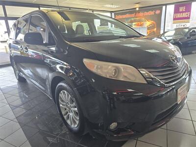 2012 Toyota Sienna XLE 8-Passenger 4DR MINI-VAN   - Photo 4 - Hamilton, OH 45015