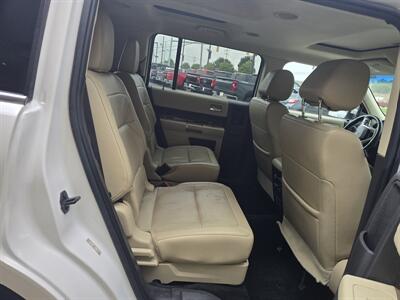 2018 Ford Flex Limited 4DR CROSSOVER AWD - Photo 19 - Hamilton, OH 45015