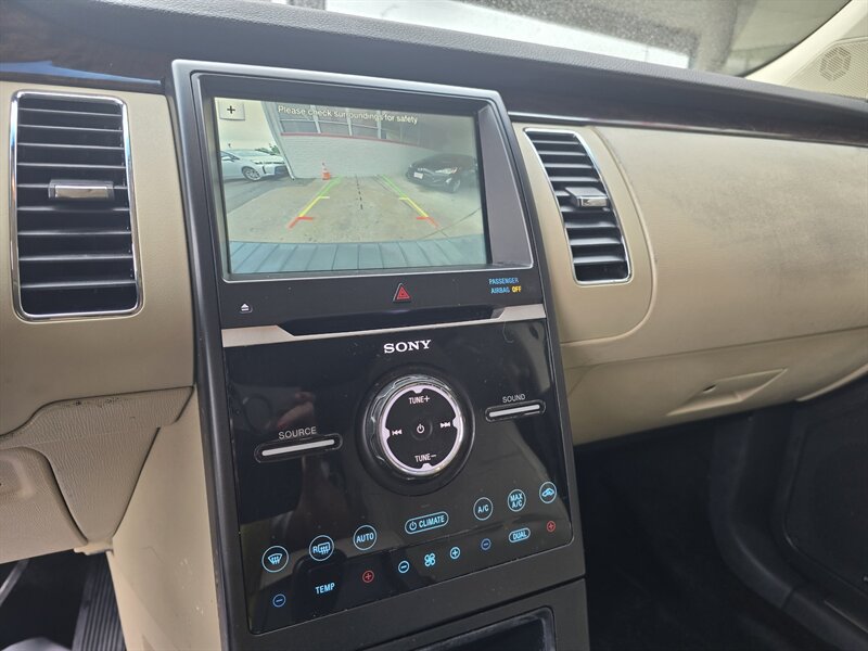 2018 Ford Flex Limited 4DR CROSSOVER AWD - Photo 31 - Hamilton, OH 45015
