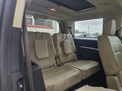 2018 Ford Flex Limited 4DR CROSSOVER AWD - Photo 21 - Hamilton, OH 45015