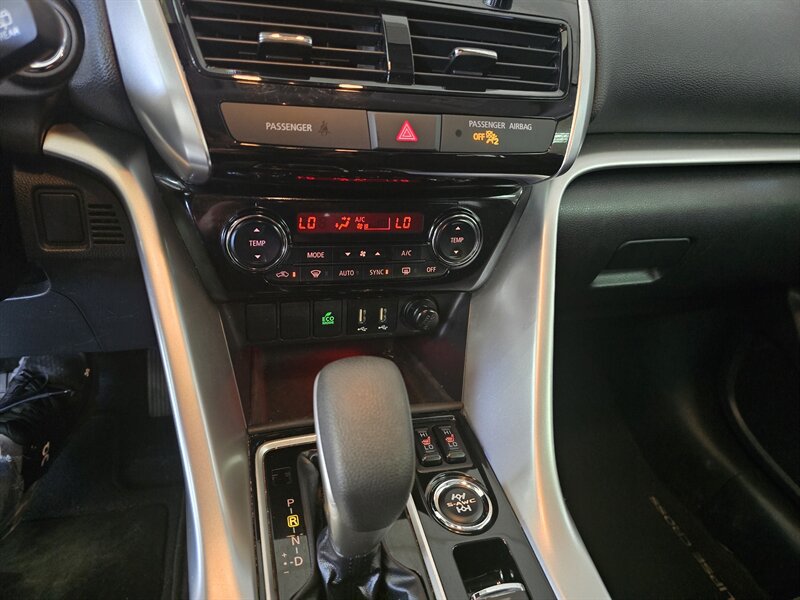 2024 Mitsubishi Eclipse Cross SE - Photo 25 - Hamilton, OH 45015