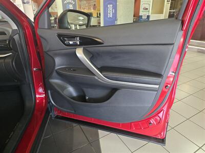 2024 Mitsubishi Eclipse Cross SE - Photo 13 - Hamilton, OH 45015