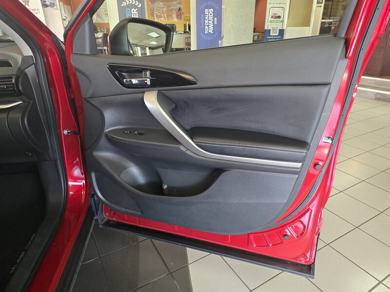 2024 Mitsubishi Eclipse Cross SE - Photo 13 - Hamilton, OH 45015