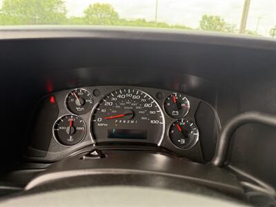 2021 Chevrolet Express 3500 3DR CARGO VAN   - Photo 12 - Hamilton, OH 45015