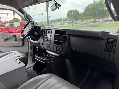 2021 Chevrolet Express 3500 3DR CARGO VAN   - Photo 21 - Hamilton, OH 45015