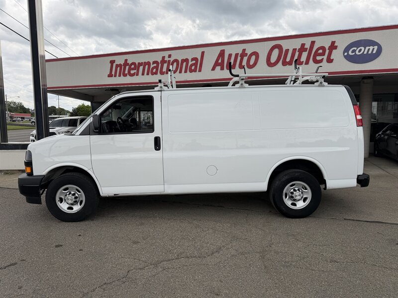 2021 Chevrolet Express 3500 3DR CARGO VAN   - Photo 1 - Hamilton, OH 45015