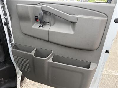 2021 Chevrolet Express 3500 3DR CARGO VAN   - Photo 22 - Hamilton, OH 45015