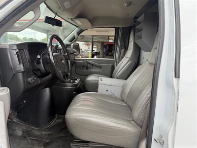2021 Chevrolet Express 3500 3DR CARGO VAN   - Photo 9 - Hamilton, OH 45015
