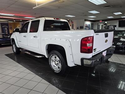 2011 Chevrolet Silverado 1500 LTZ CREW CAB 4X4   - Photo 6 - Hamilton, OH 45015