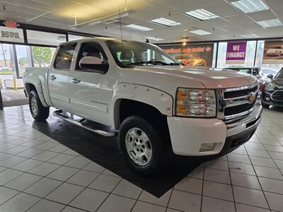 2011 Chevrolet Silverado 1500 LTZ CREW CAB 4X4   - Photo 3 - Hamilton, OH 45015