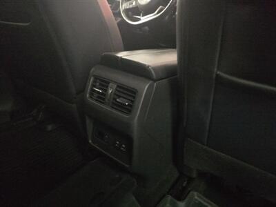 2021 Nissan Rogue SL - Photo 18 - Hamilton, OH 45015