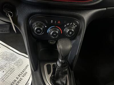 2016 Dodge Dart SE   - Photo 14 - Hamilton, OH 45015
