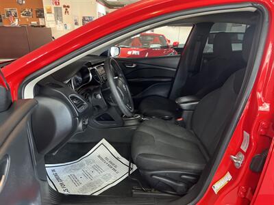 2016 Dodge Dart SE   - Photo 10 - Hamilton, OH 45015
