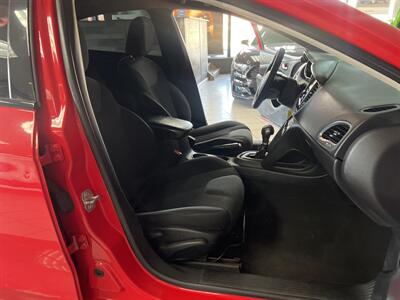 2016 Dodge Dart SE   - Photo 20 - Hamilton, OH 45015