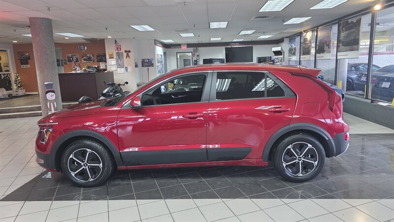 2023 Kia Niro LX 4DR CROSSOVER   - Photo 1 - Hamilton, OH 45015