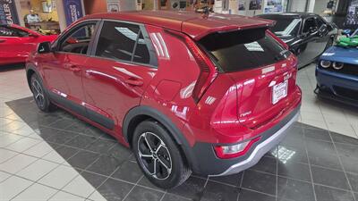 2023 Kia Niro LX 4DR CROSSOVER   - Photo 8 - Hamilton, OH 45015