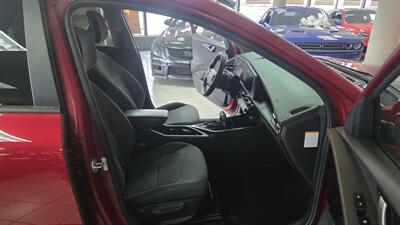 2023 Kia Niro LX 4DR CROSSOVER   - Photo 25 - Hamilton, OH 45015