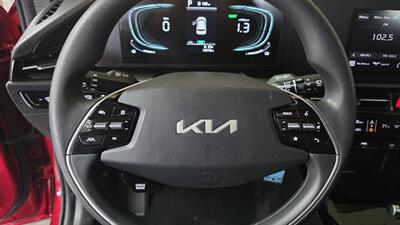 2023 Kia Niro LX 4DR CROSSOVER   - Photo 15 - Hamilton, OH 45015