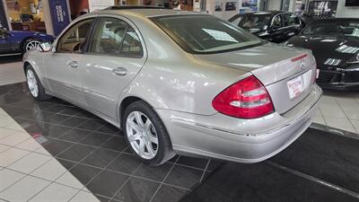 2008 Mercedes-Benz E 350 4MATIC 4DR SEDAN AWD - Photo 8 - Hamilton, OH 45015