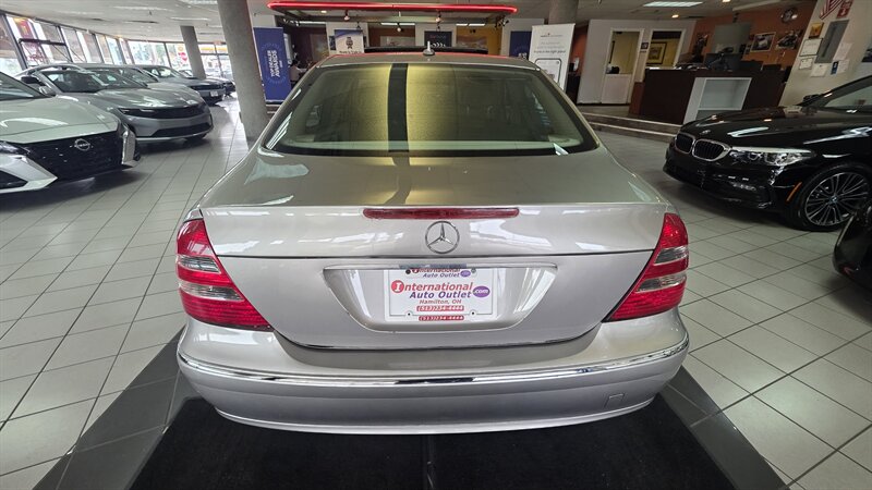 2008 Mercedes-Benz E 350 4MATIC 4DR SEDAN AWD - Photo 7 - Hamilton, OH 45015