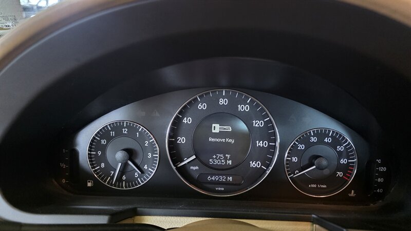 2008 Mercedes-Benz E 350 4MATIC 4DR SEDAN AWD - Photo 12 - Hamilton, OH 45015