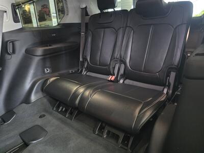 2021 Jeep Grand Cherokee L Limited   - Photo 9 - Hamilton, OH 45015